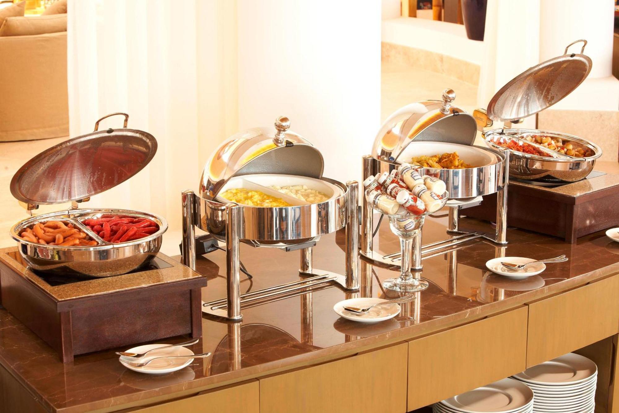 Hotel Paracas, A Luxury Collection Resort, Paracas Exterior photo A selection of chafing dishes