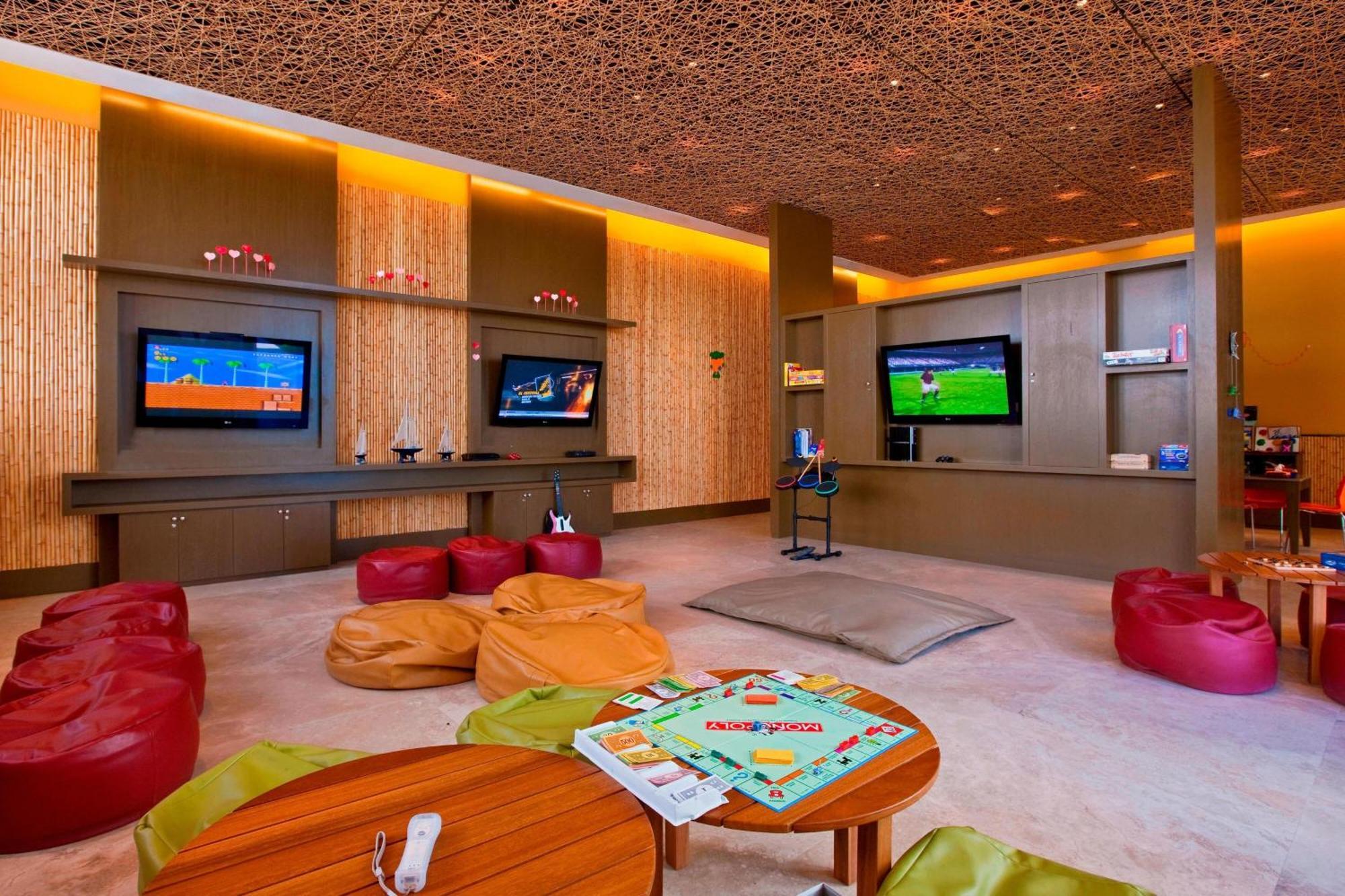 Hotel Paracas, A Luxury Collection Resort, Paracas Exterior photo The game room at the club